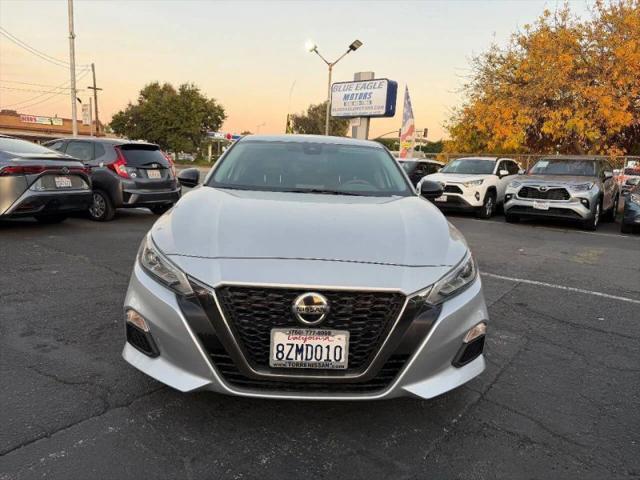 2022 Nissan Altima SR FWD
