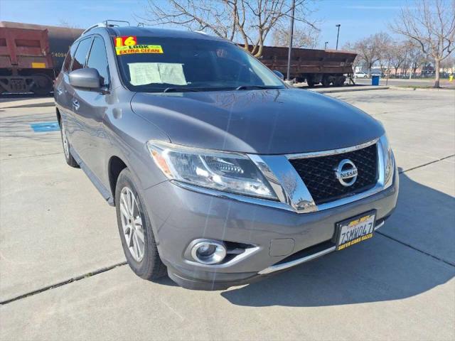 2016 Nissan Pathfinder SV for sale in Oakdale, CA