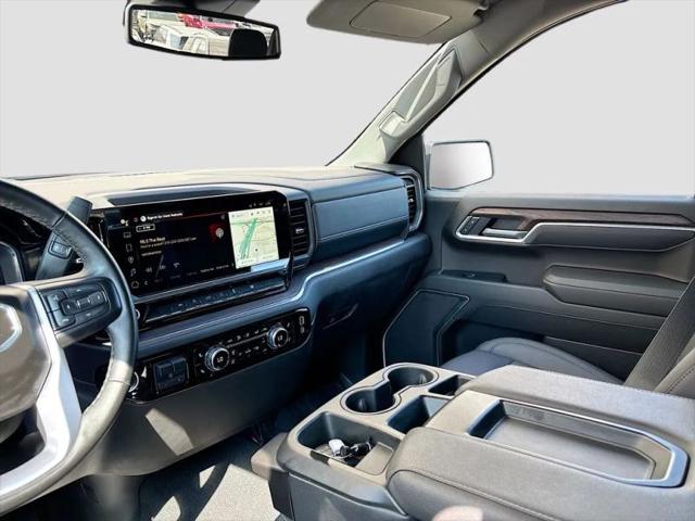 2025 GMC Sierra 1500 4WD Crew Cab Short Box SLT