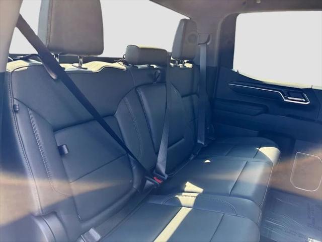 2025 GMC Sierra 1500 4WD Crew Cab Short Box SLT