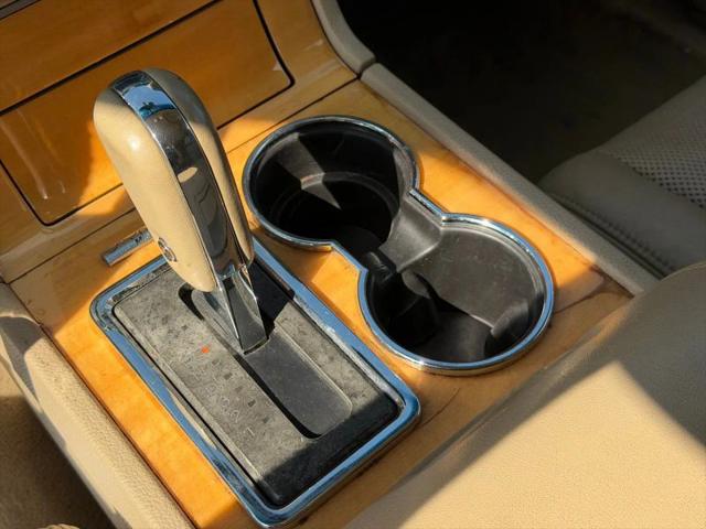 2010 Lincoln Navigator Base