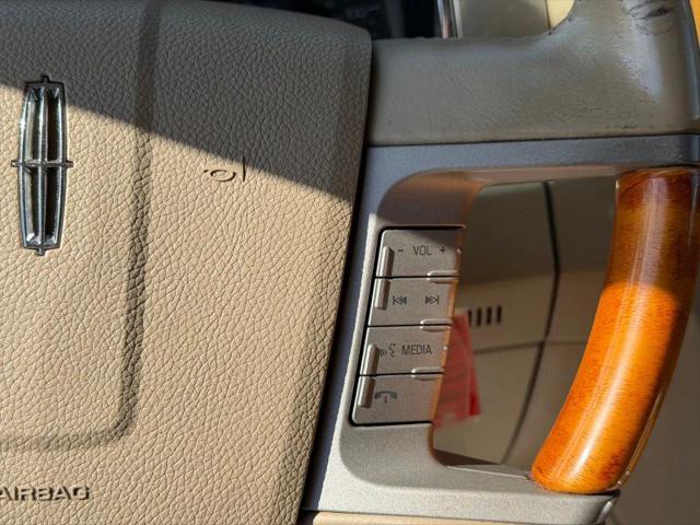 2010 Lincoln Navigator Base