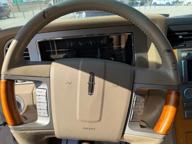 2010 Lincoln Navigator Base