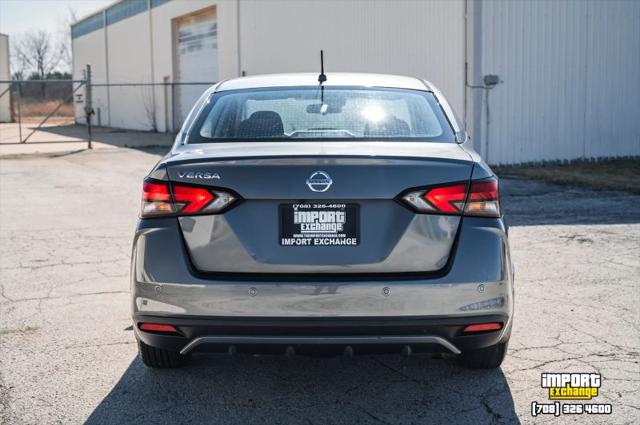 2021 Nissan Versa S Xtronic CVT