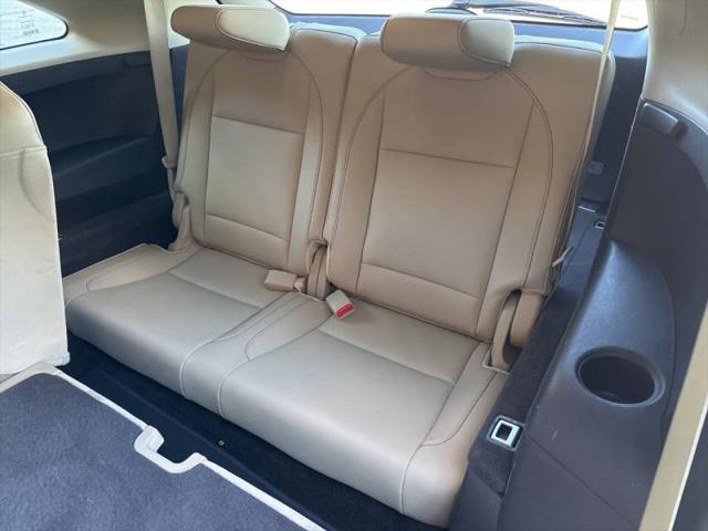 2017 Acura MDX w/Advance & Entertainment Pkgs