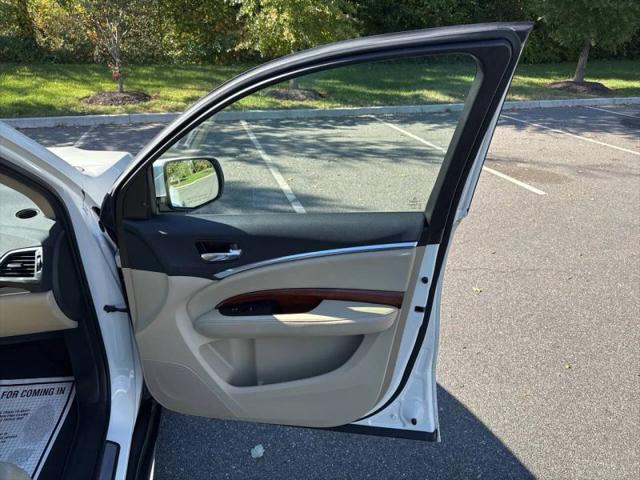 2017 Acura MDX w/Advance & Entertainment Pkgs