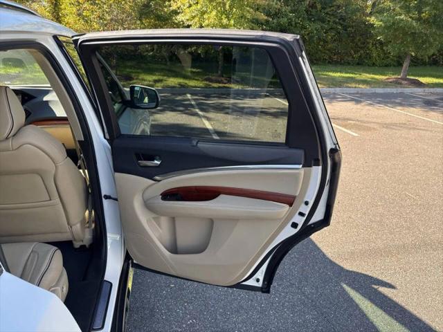 2017 Acura MDX w/Advance & Entertainment Pkgs