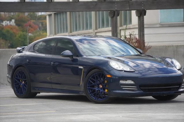 2011 Porsche Panamera 2