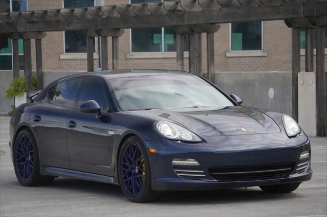 2011 Porsche Panamera 2