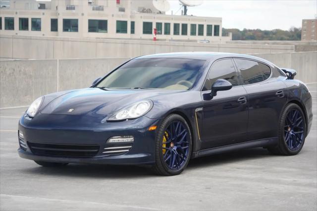 2011 Porsche Panamera 2