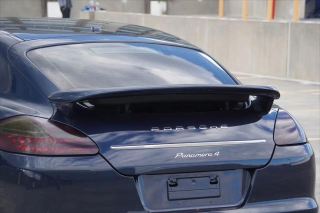 2011 Porsche Panamera 2