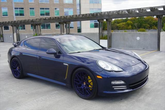 2011 Porsche Panamera 2