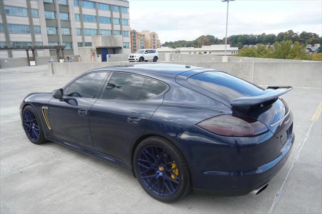 2011 Porsche Panamera 2
