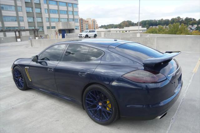 2011 Porsche Panamera 2