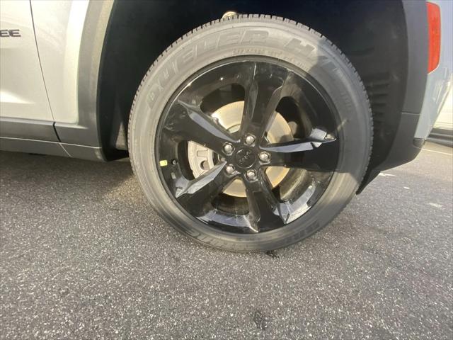 2025 Jeep Grand Cherokee L Altitude X 4x4