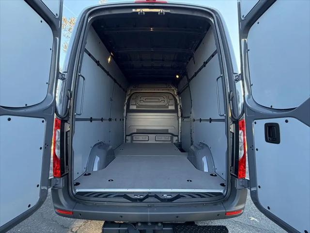 2026 Mercedes-Benz Sprinter 2500 Standard Roof 4-Cyl Diesel