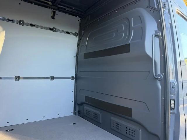 2026 Mercedes-Benz Sprinter 2500 Standard Roof 4-Cyl Diesel