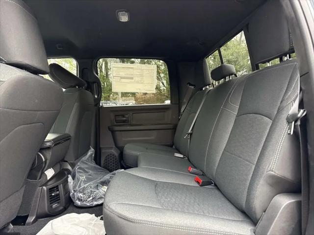2026 Ram 2500 Black Express Crew Cab 4x4 6'4" Box
