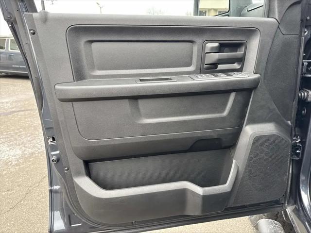 2026 Ram 2500 Black Express Crew Cab 4x4 6'4" Box