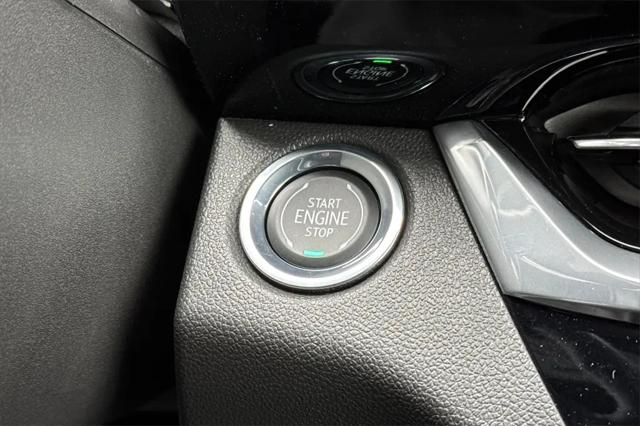 2026 Buick NV Avenir FWD