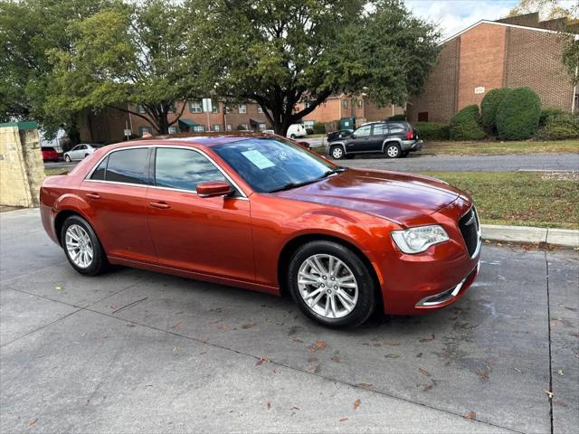 2021 Chrysler 300 Touring L