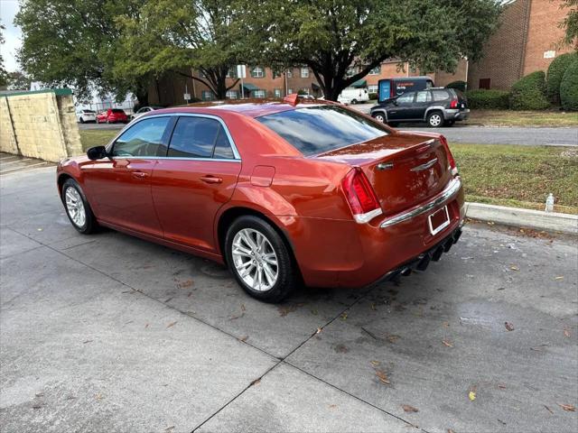2021 Chrysler 300 Touring L