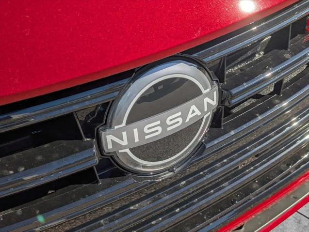 2025 Nissan Versa 1.6 SR