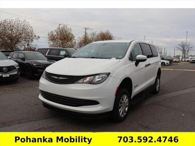 2020 Chrysler Voyager L