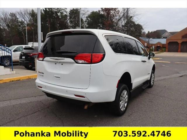2020 Chrysler Voyager L