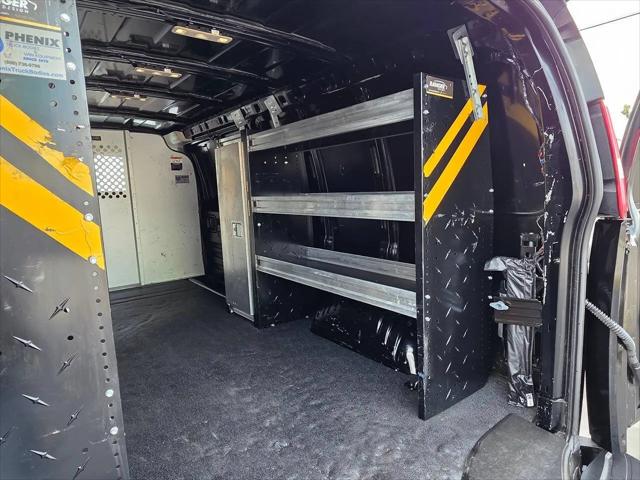 2023 GMC Savana Cargo RWD 3500 Extended Wheelbase Work Van