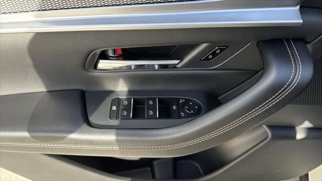 2025 Mazda X-90 3.3 Turbo Premium Plus Package