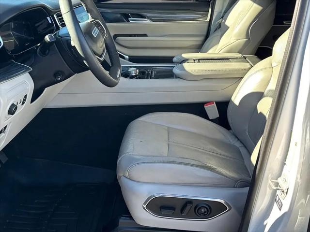 2022 Jeep Wagoneer Series II 4x2
