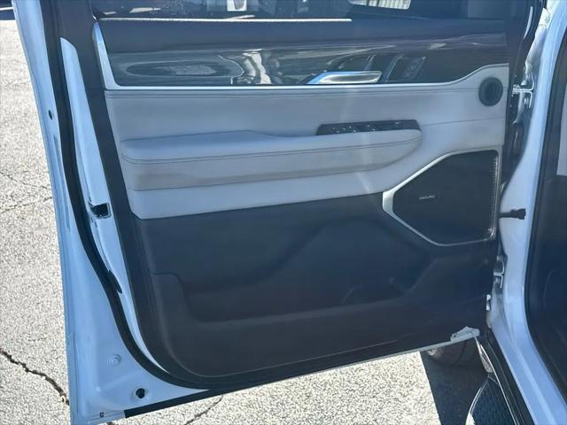 2022 Jeep Wagoneer Series II 4x2