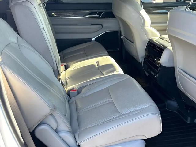 2022 Jeep Wagoneer Series II 4x2