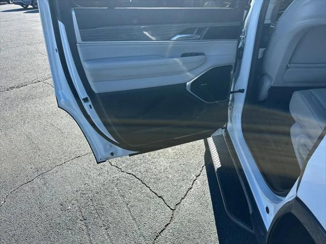 2022 Jeep Wagoneer Series II 4x2