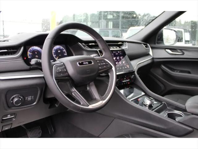 2025 Jeep Grand Cherokee Laredo X 4x2