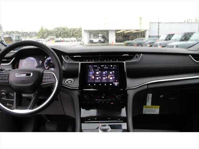 2025 Jeep Grand Cherokee Laredo X 4x2
