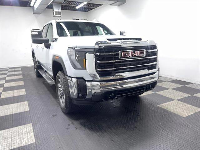 2026 GMC Sierra 2500HD Crew Cab, Standard Bed, SLT, 4WD