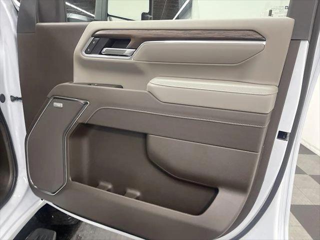 2026 GMC Sierra 2500HD Crew Cab, Standard Bed, SLT, 4WD