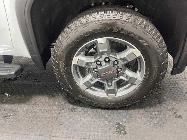 2026 GMC Sierra 2500HD Crew Cab, Standard Bed, SLT, 4WD