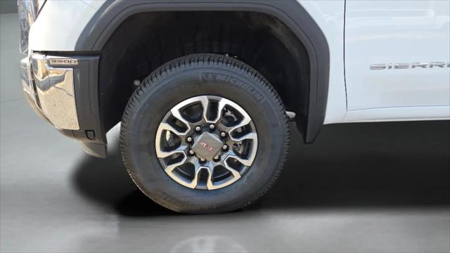 2026 GMC Sierra 3500HD Crew Cab, Long Bed, SLT Dual Rear Wheel, 4WD