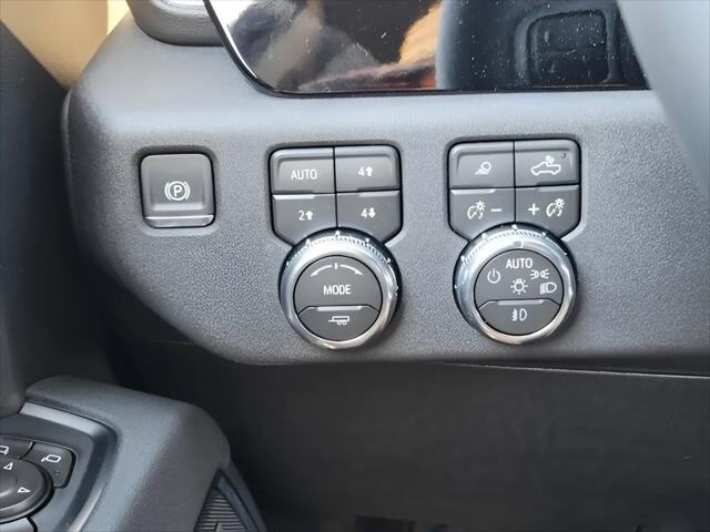 2026 GMC Sierra 3500HD Crew Cab, Long Bed, SLT Dual Rear Wheel, 4WD