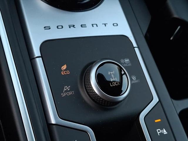 2025 Kia Sorento Hybrid EX