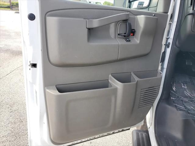2020 Chevrolet Express Passenger RWD 3500 Extended Wheelbase LT
