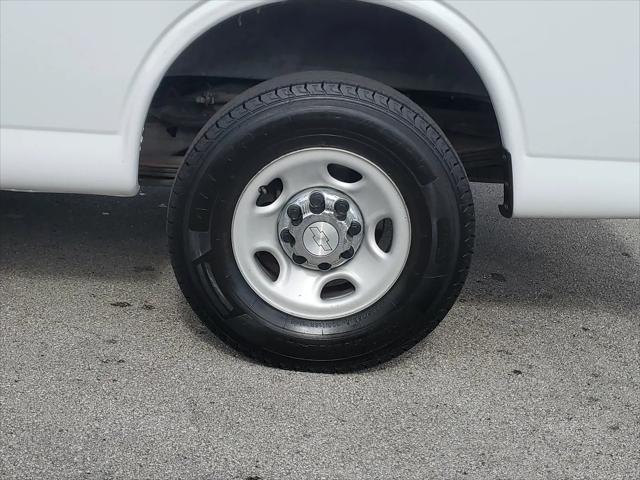 2020 Chevrolet Express Passenger RWD 3500 Extended Wheelbase LT