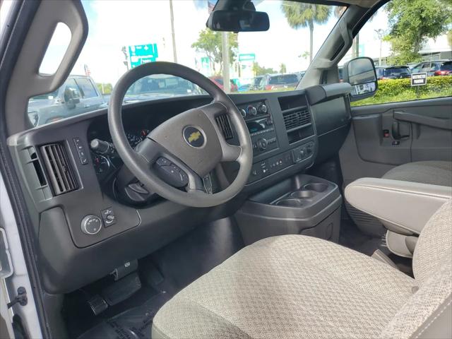 2020 Chevrolet Express Passenger RWD 3500 Extended Wheelbase LT