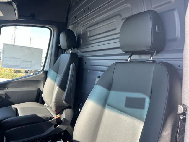 2025 Mercedes-Benz Sprinter 2500 Standard Roof 4-Cyl Diesel HO