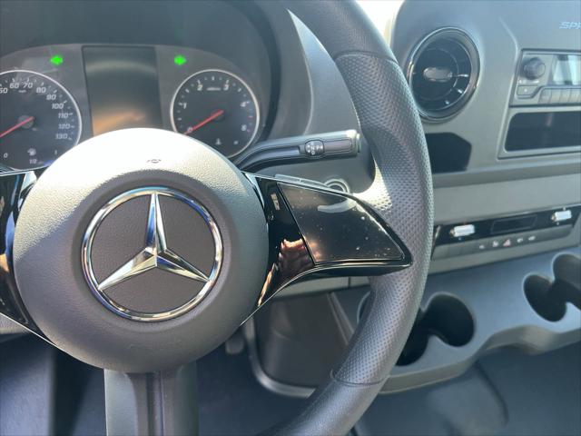 2025 Mercedes-Benz Sprinter 2500 Standard Roof 4-Cyl Diesel HO