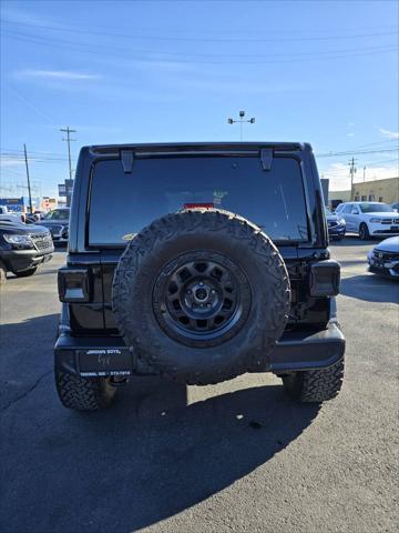2020 Jeep Wrangler Unlimited Sahara Altitude