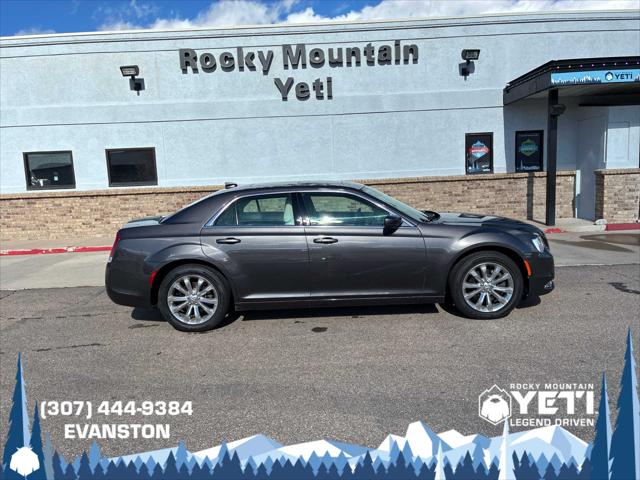 2020 Chrysler 300 Touring L AWD 2020 Chrysler 300 Touring L AWD